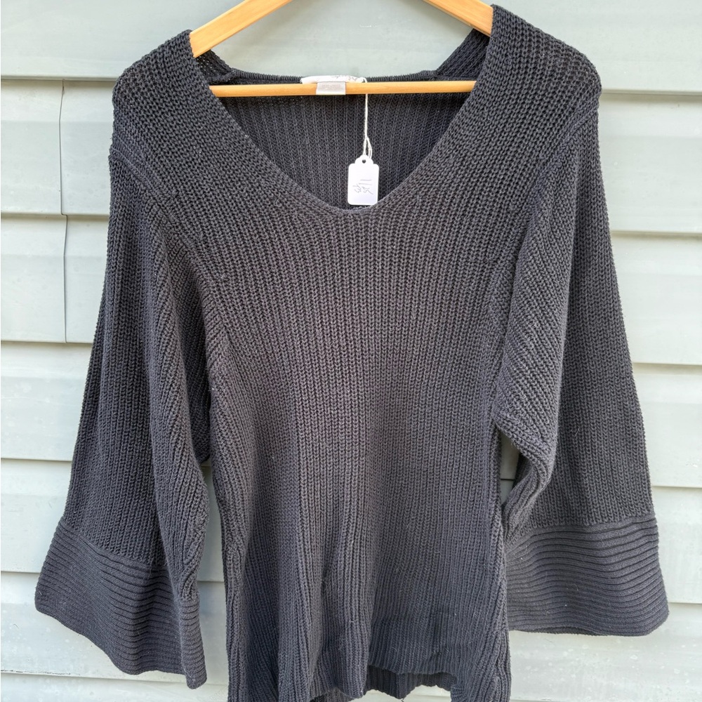 Spiegel Charcoal V-Neck Sweater
